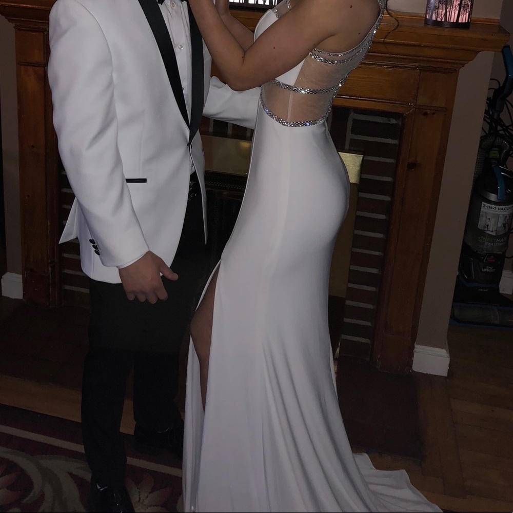 Prom dress - Picture 3 of 7